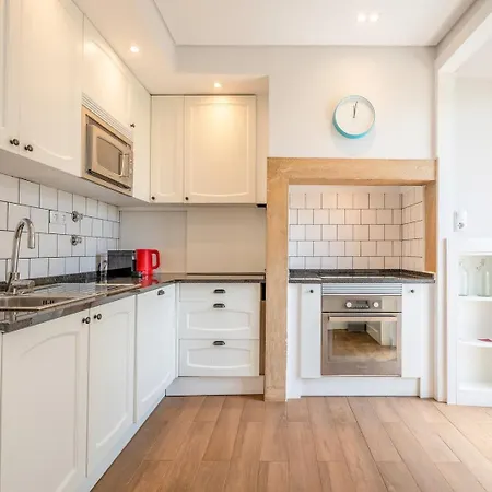 Apartament Guestready - Lemon House With Private Garden Lizbona
