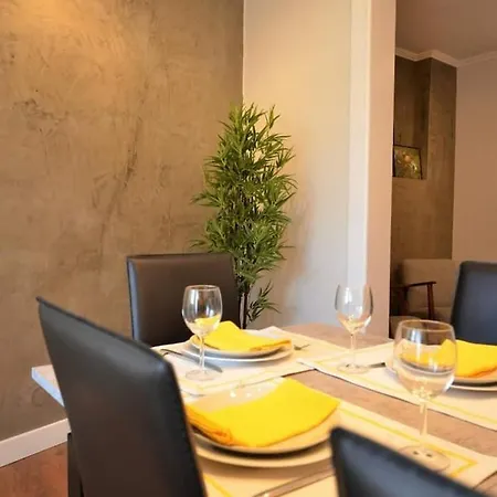 Lägenhet Guestready - Lemon House With Private Garden *