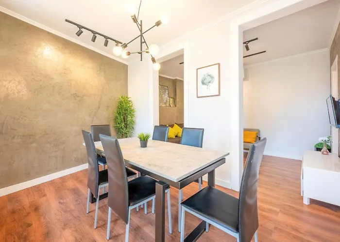 Daire Guestready - Lemon House With Private Garden *