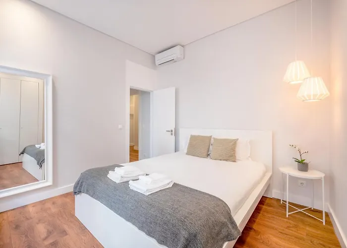 Apartament Guestready - Lemon House With Private Garden Lizbona